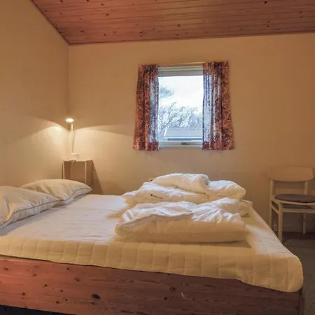 Two-bedroom Holiday In Sjallands Odde *